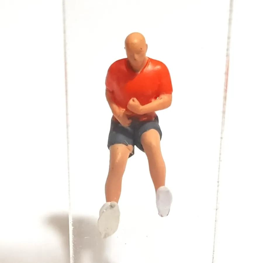Figure Wahidin climbing skala 1/64 diorama miniature thumbnail 2