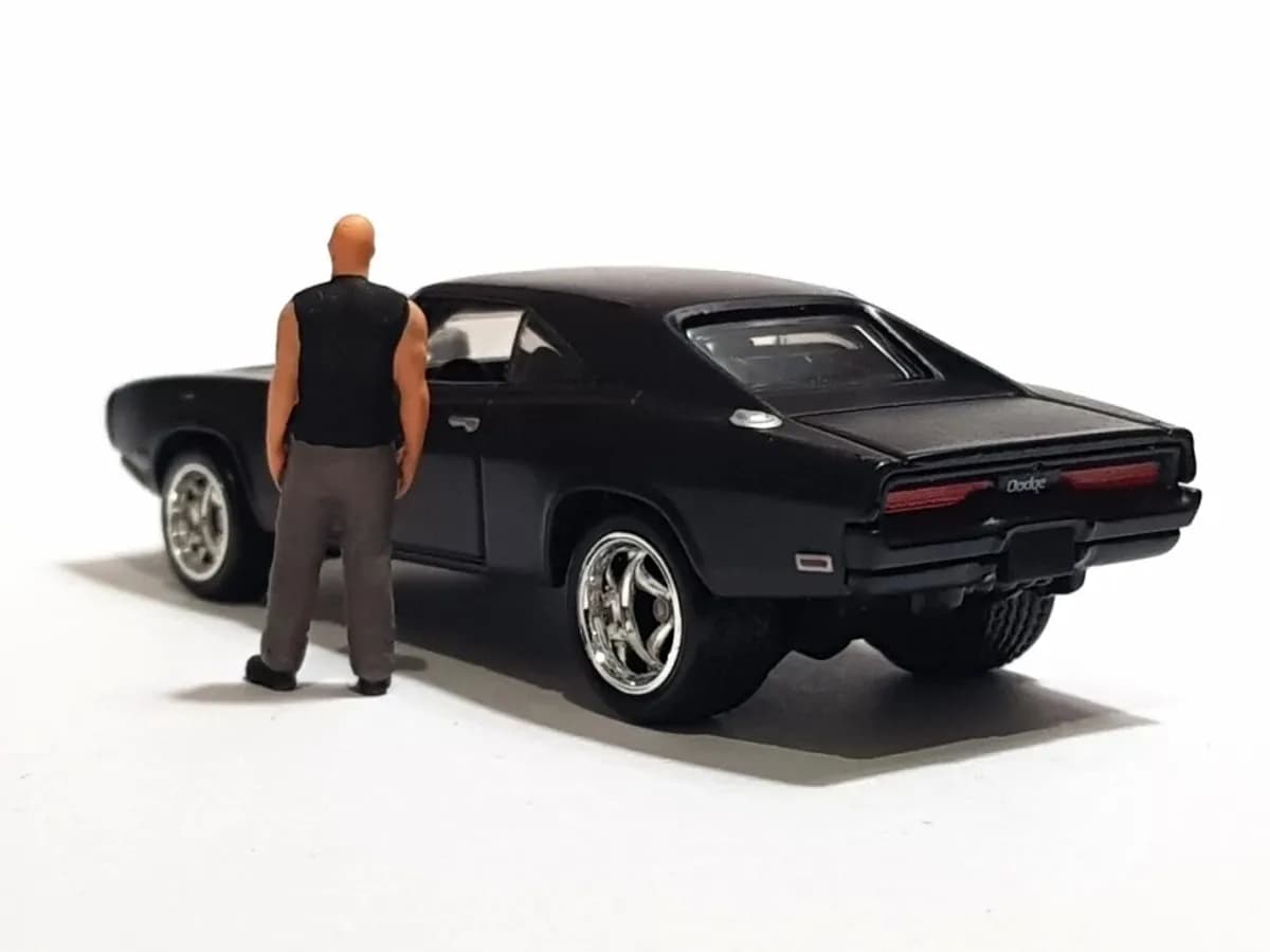 Figure Dom Toretto fast n furious skala 1-64 thumbnail 2