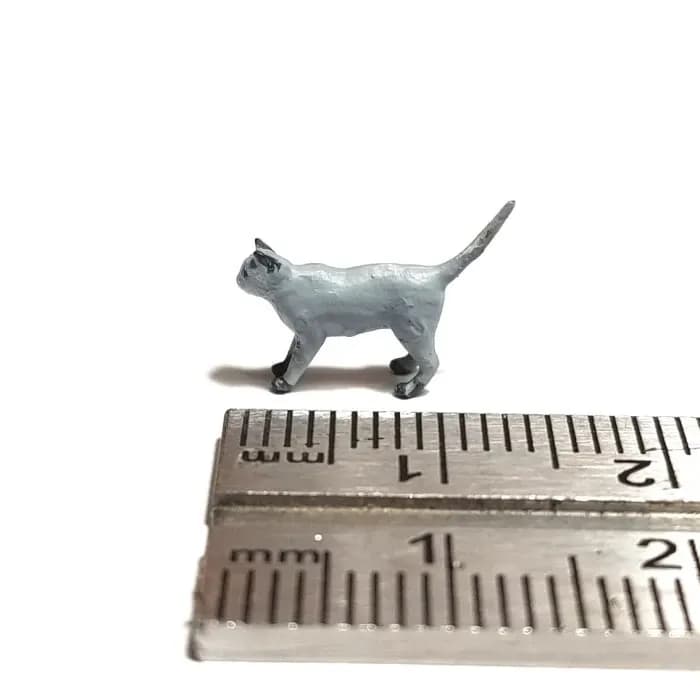 Miniature toy Figure kucing si manis skala 1/64 diorama thumbnail 2