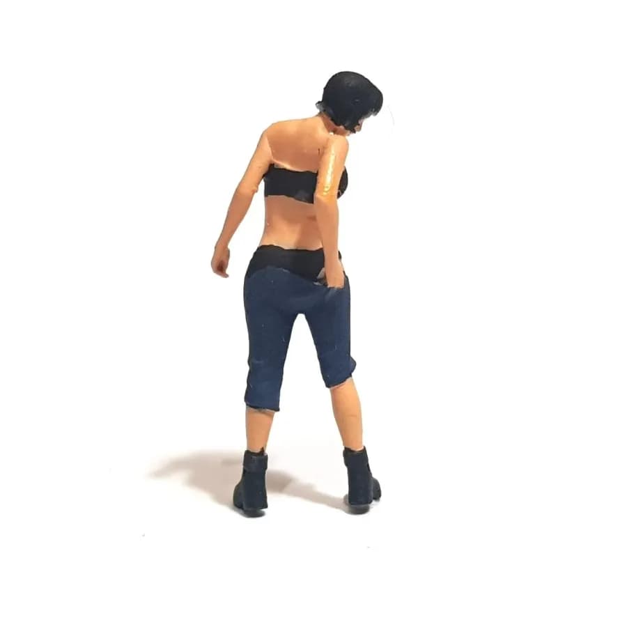 Figure Emily skala 1/64 diorama miniature thumbnail 3
