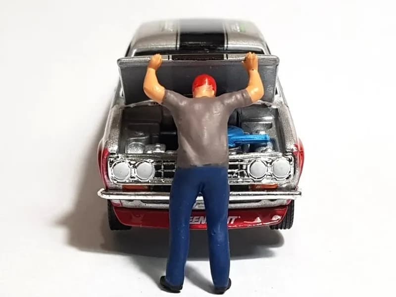 Miniature toy Figure Rohman bengkel skala 1/64 diorama diecast thumbnail 3