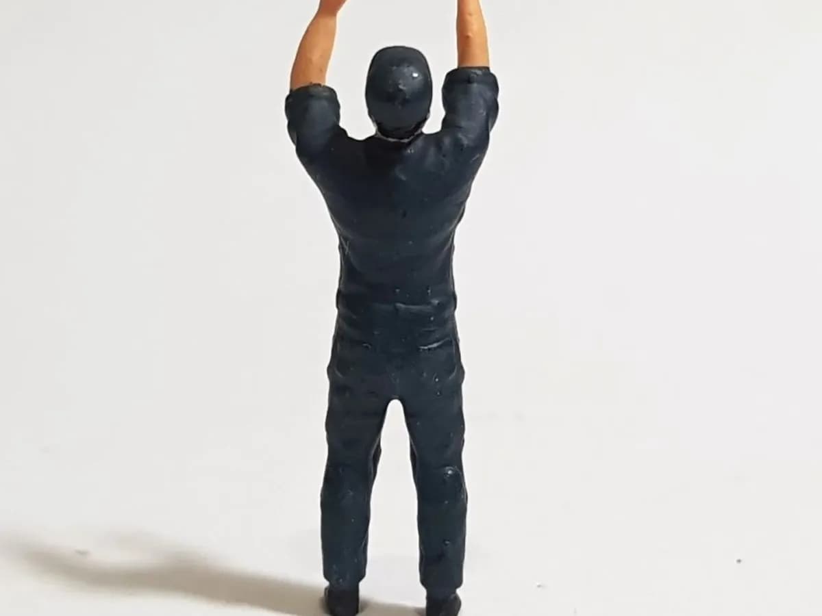 Miniature toy Figure Aceng mekanik bengkel skala 1-64 diorama thumbnail 3