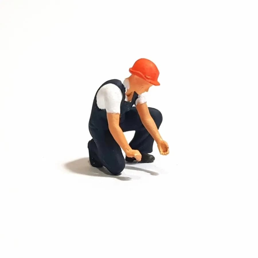 Miniature toy Figure Prayitno construction skala 1-64 diorama diecast thumbnail 2