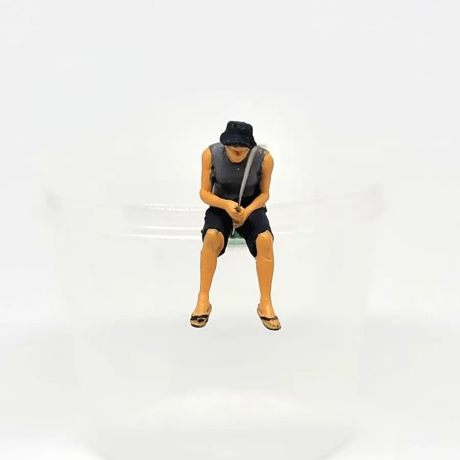 Miniature toy Figure Sugeng mancing pinggir kali skala 1-64 diorama diecast thumbnail 4