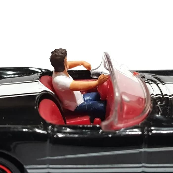 Miniature toy Figure Bram driving skala 1/64 diorama miniature diecast thumbnail 5