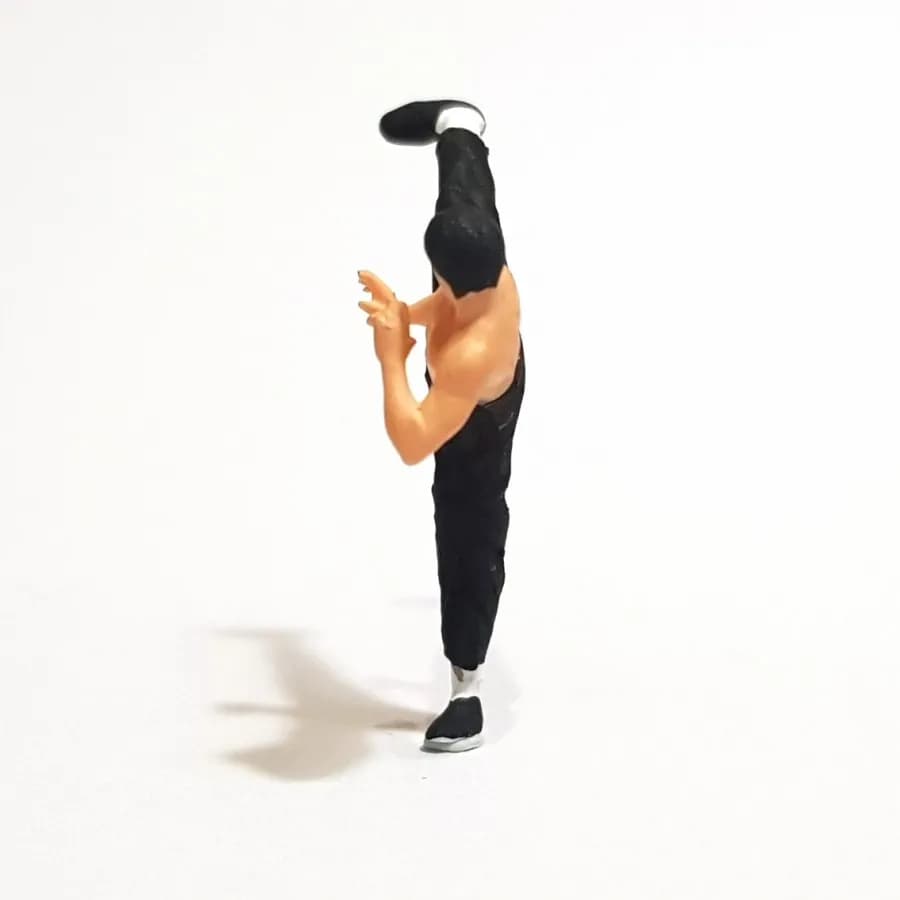 Miniature toy Figure Bruce Lee skala 1-64 diorama diecast thumbnail 2