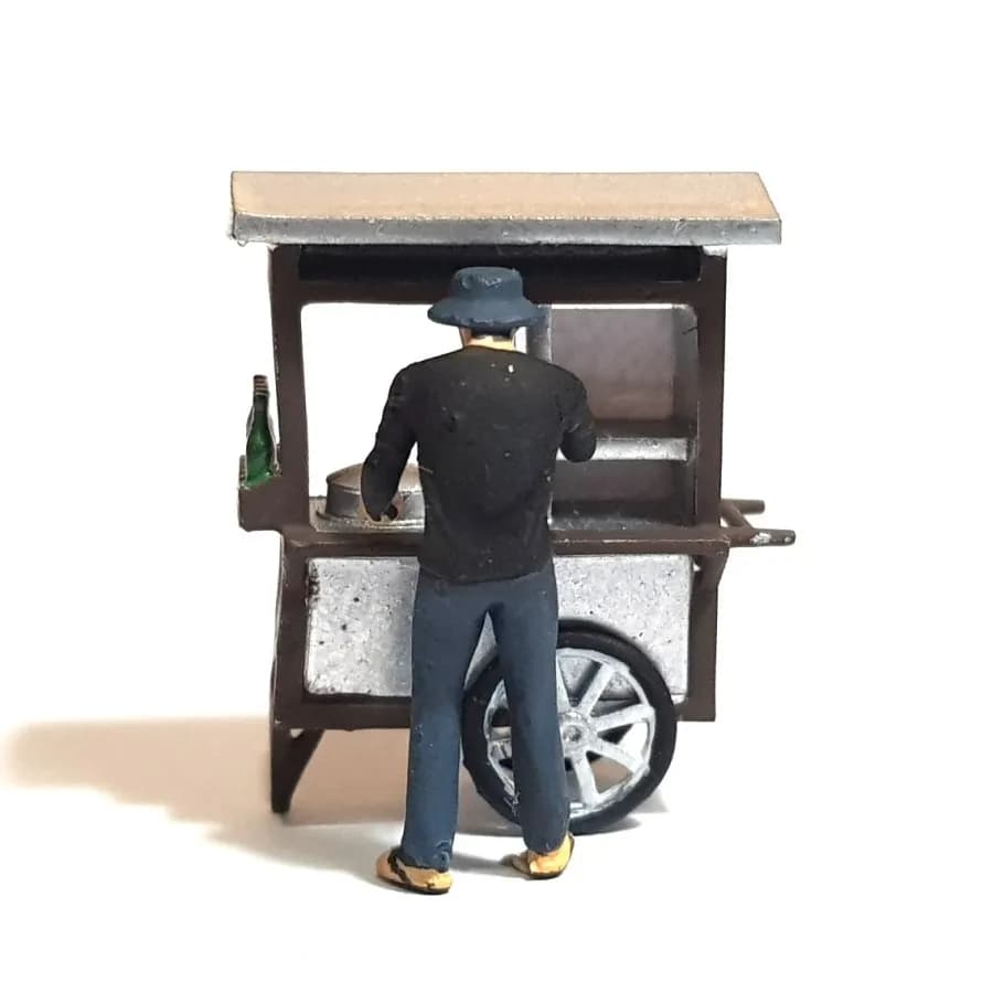 Miniatur toys Figure Mamang gerobak jualan bakso skala 1/64 diorama thumbnail 5