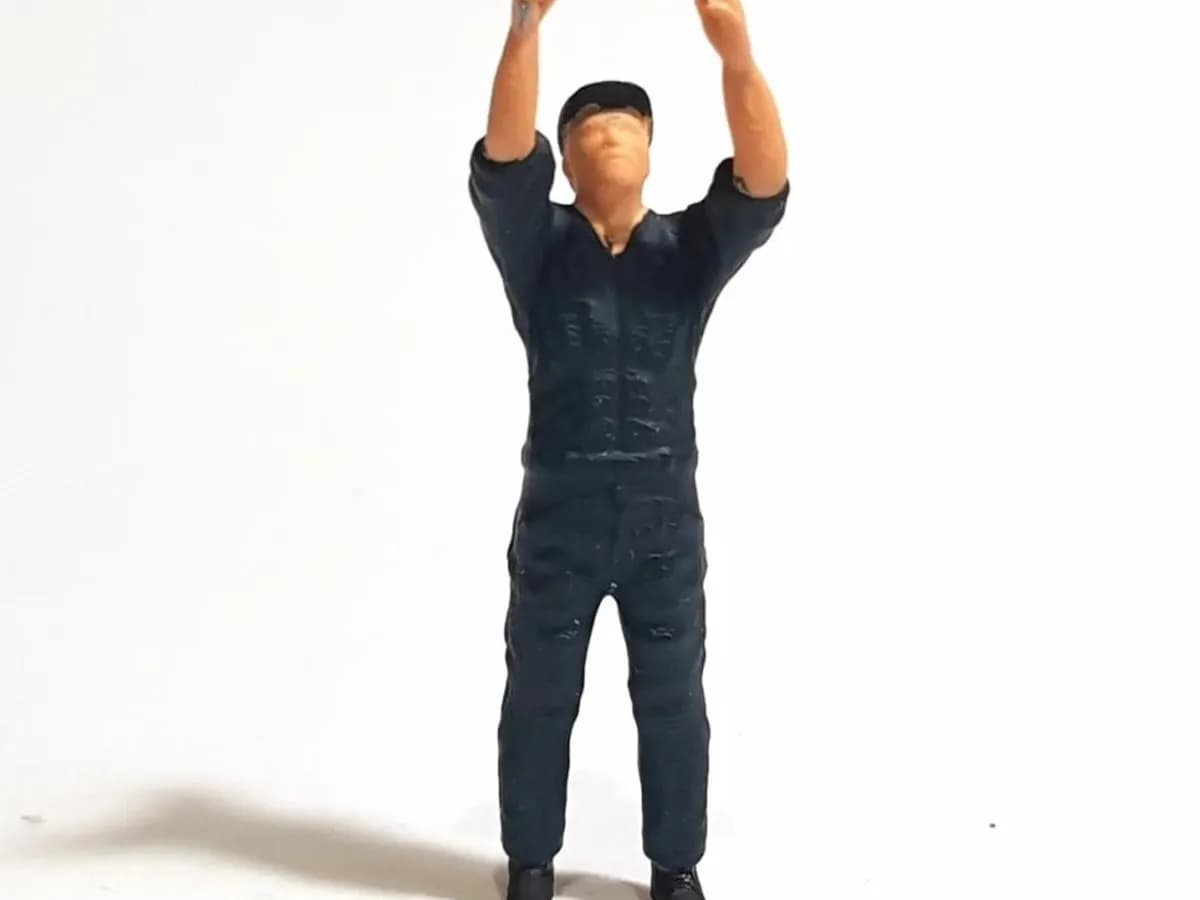 Miniature toy Figure Aceng mekanik bengkel skala 1-64 diorama thumbnail 5