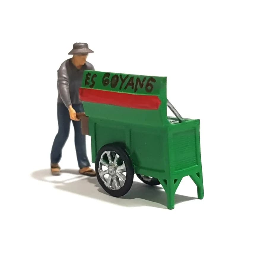 Miniature toy figure Mamang dorong gerobak es goyang skala 1/64 diorama thumbnail 4
