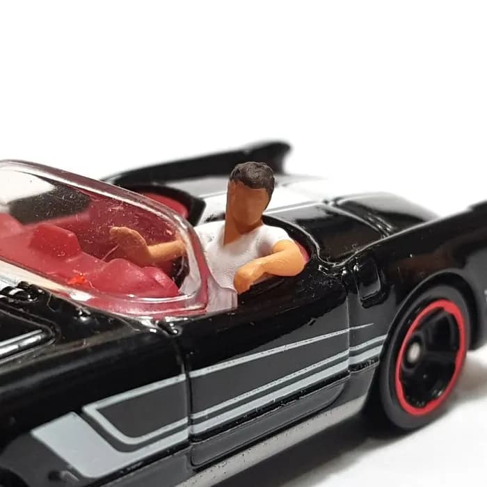 Miniature toy Figure Bram driving skala 1/64 diorama miniature diecast thumbnail 3