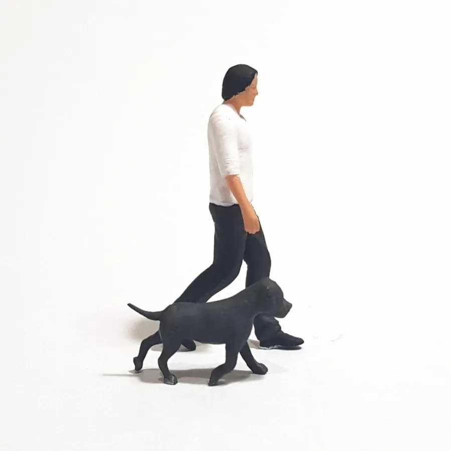 Miniature toy figure John Wick kaos skala 1/64 diorama thumbnail 2