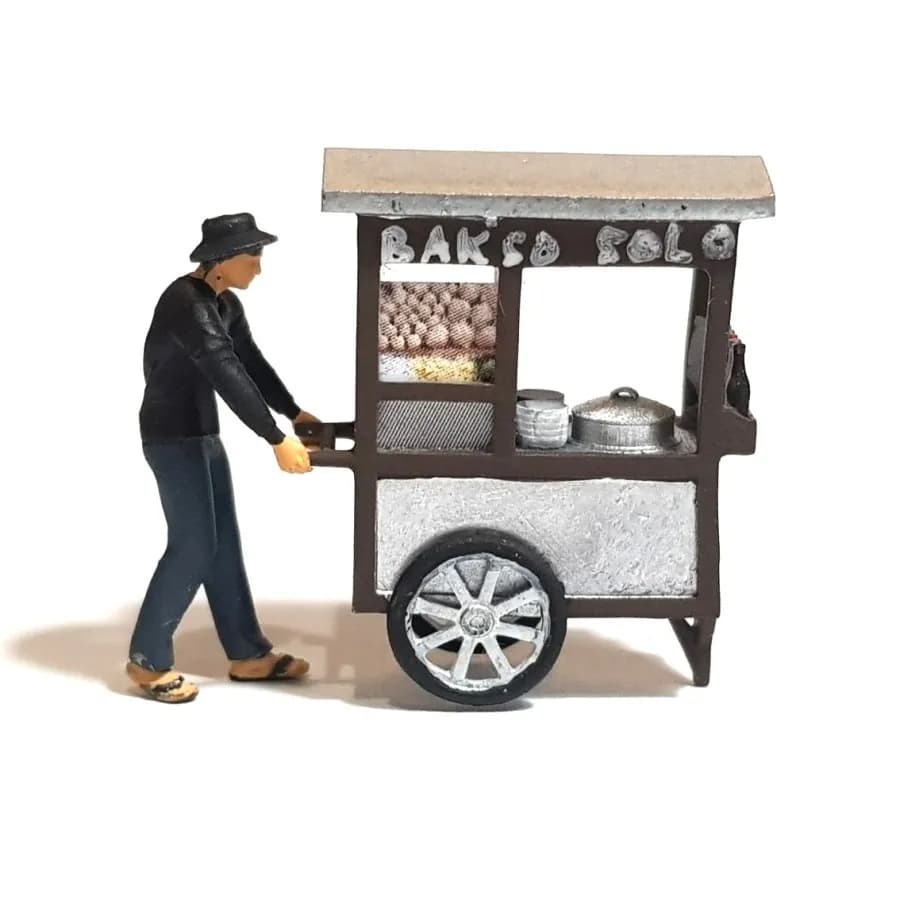Figure Mamang dorong gerobak bakso skala 1/64 diorama thumbnail 4