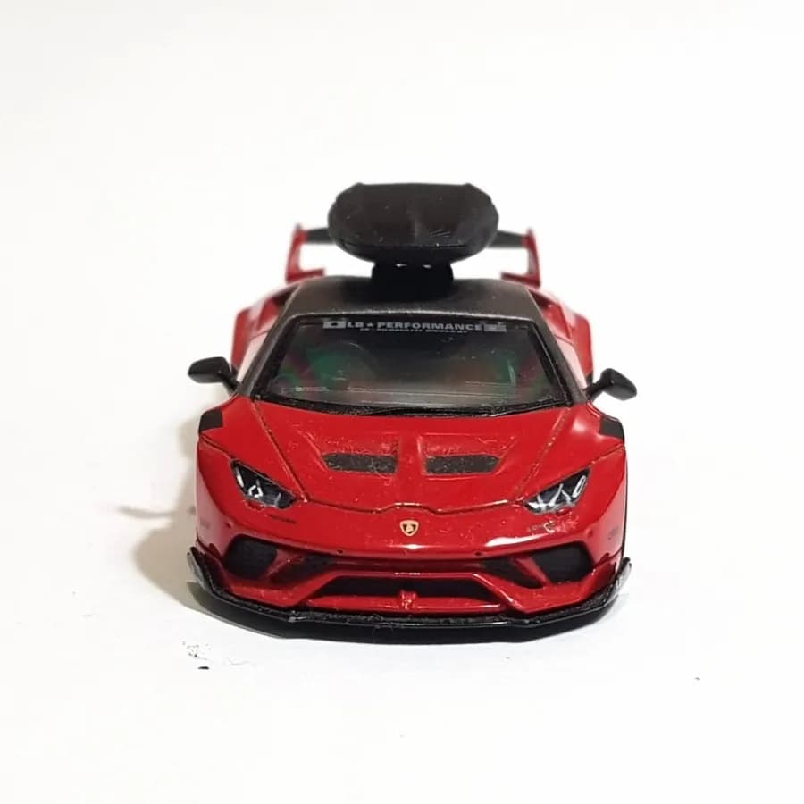 Roofbox sport car lamborghini skala 1/64 diorama miniature thumbnail 3