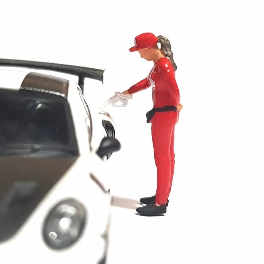 Miniature toy Figure Minarti petugas SPBU skala 1/64 diorama diecast thumbnail 3