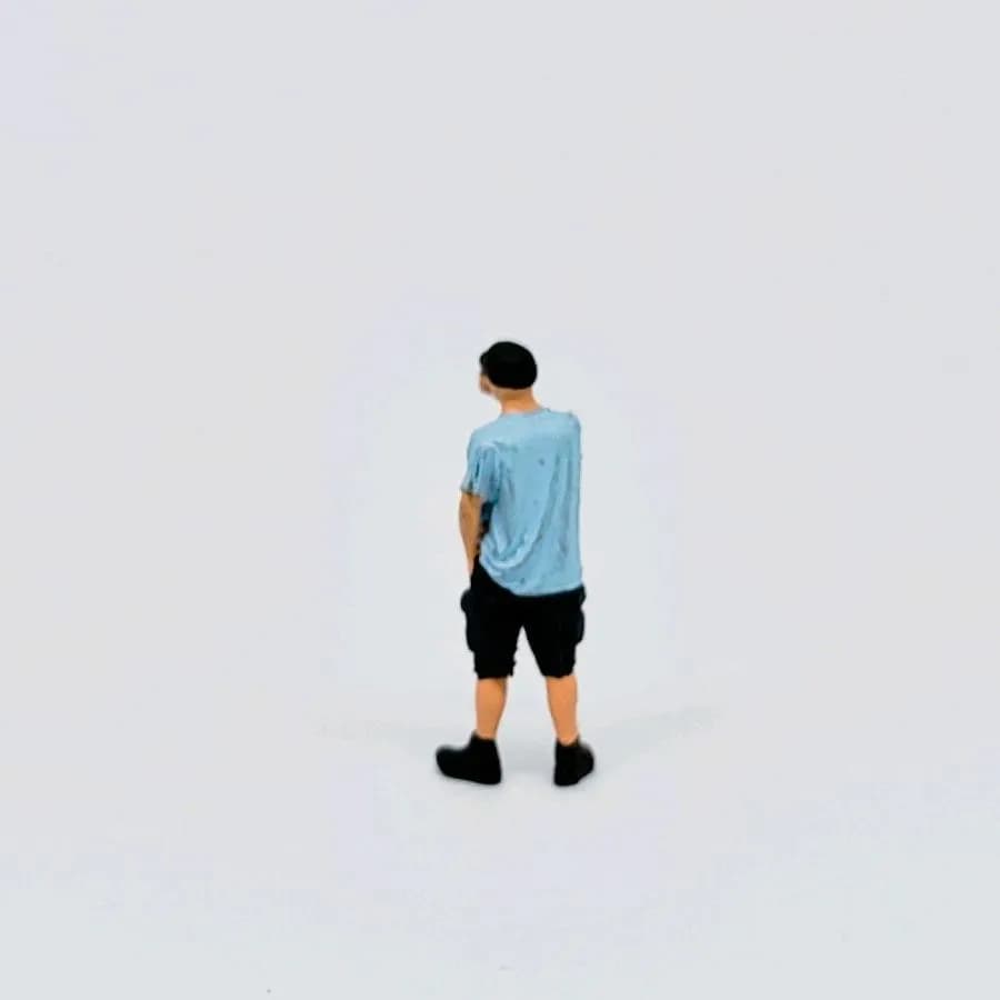 Miniature toy Figure Noah casual style skala 164 diorama thumbnail 4