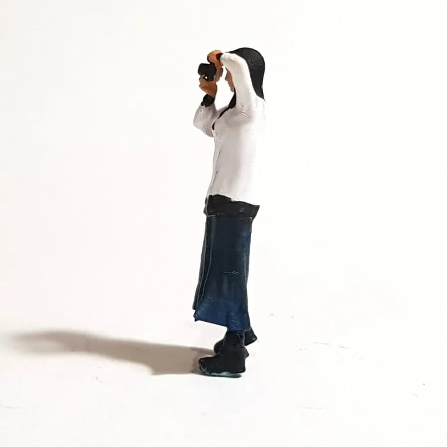 Miniaature toy Figure Zainab kamera berdiri skala 1/64 diorama diecast thumbnail 2