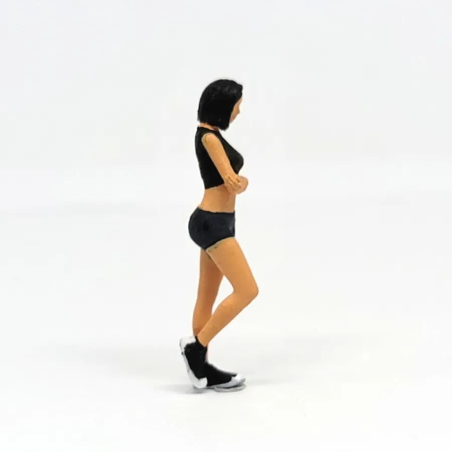 Figure Dinda girl skala 1/64 diorama miniature thumbnail 2