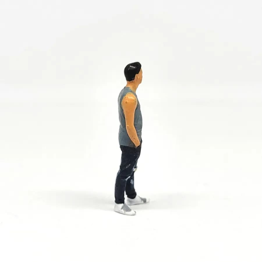 Figure Bima tanktop skala 1/64 diorama miniature thumbnail 2