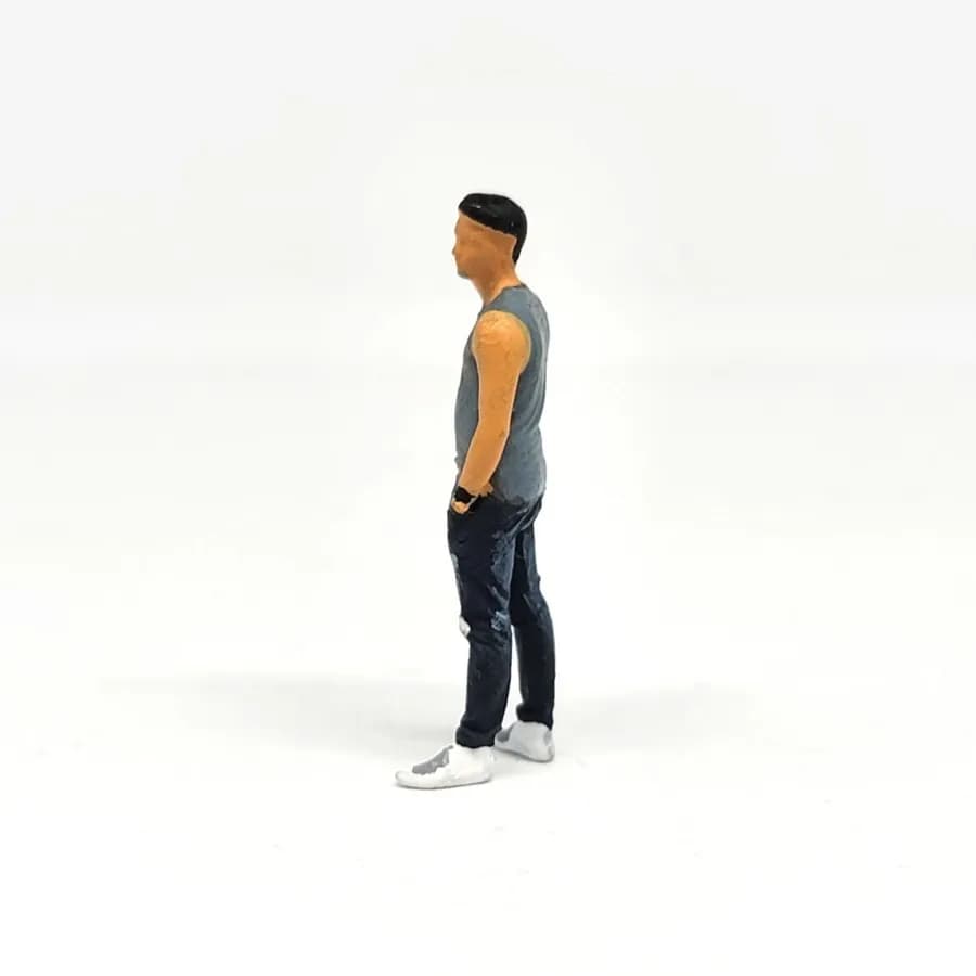 Figure Bima tanktop skala 1/64 diorama miniature thumbnail 3