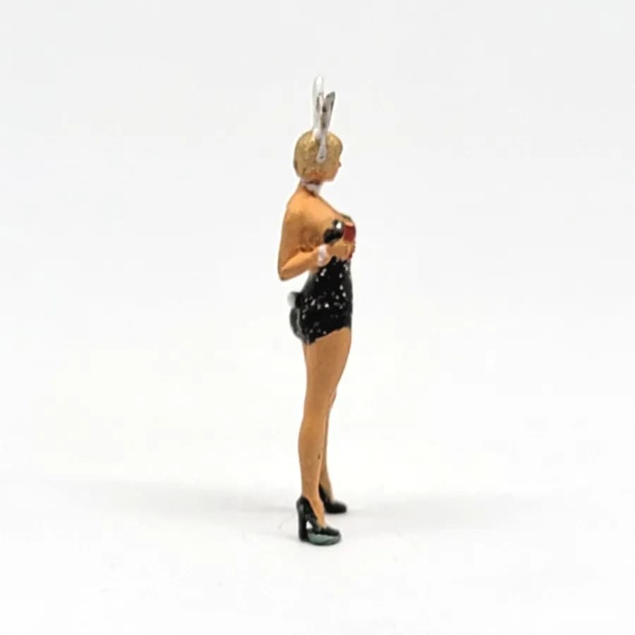 Figure Krystal bunny girl skala 1/64 diorama miniature thumbnail 4