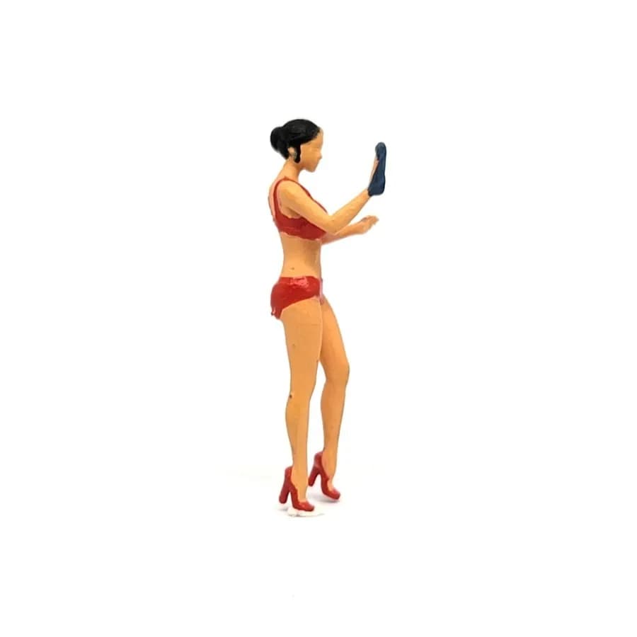 Figure Sandra carwash girl skala 1/64 diorama miniature thumbnail 3