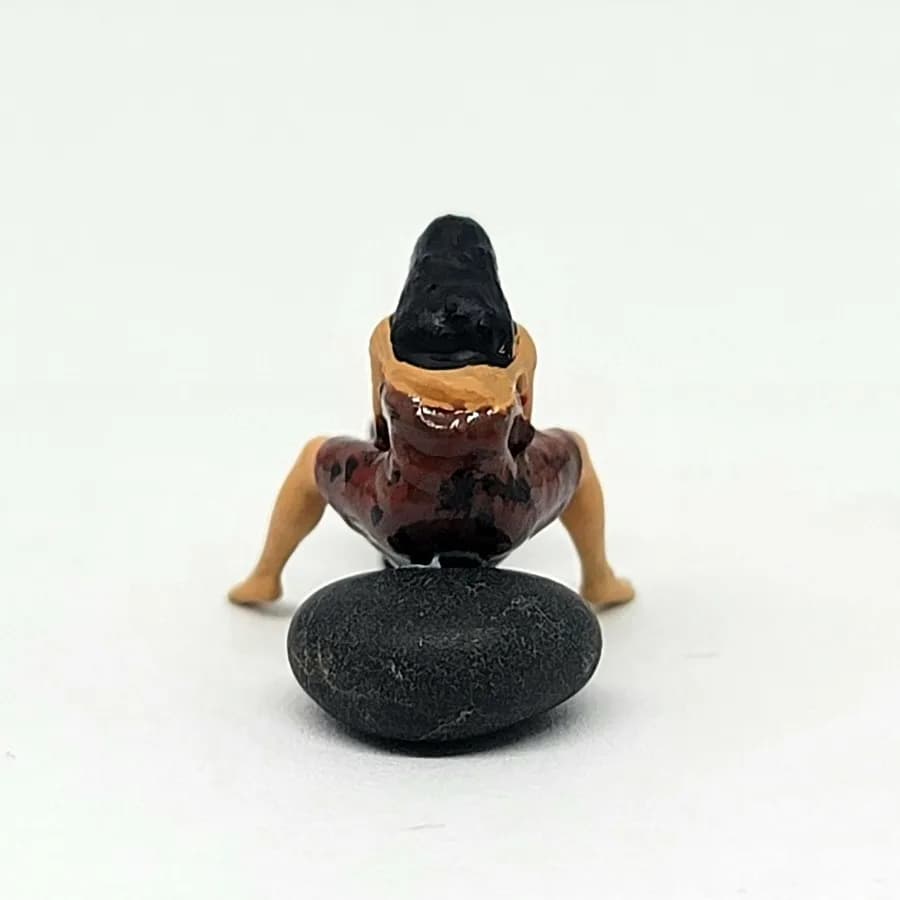 Miniature toy Figure Dasimah gadis desa cuci baju duduk skala 1/64 diorama diecast thumbnail 6