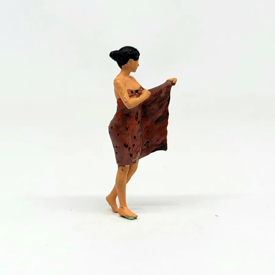 Miniature toy Figure Dasimah gadis desa pakai kemben skala 1-64 diorama diecast thumbnail 5