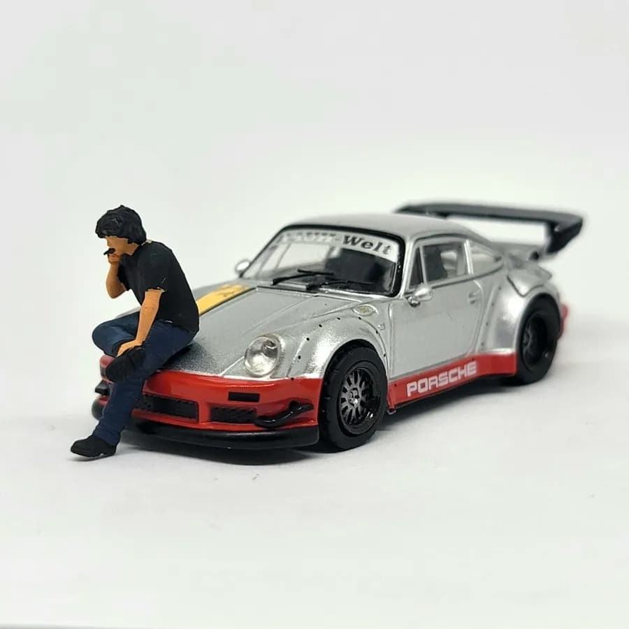 Miniature toy Figure Akira Nakai RWB Rauh-Welt Begriff skala 1/64 duduk diorama thumbnail 2