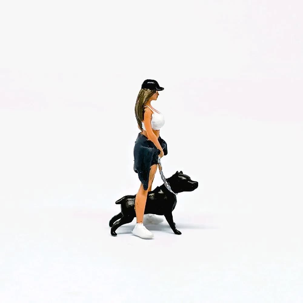 Miniature toy figure Ivana girl with her dog skala 1/64 diorama diecast thumbnail 2